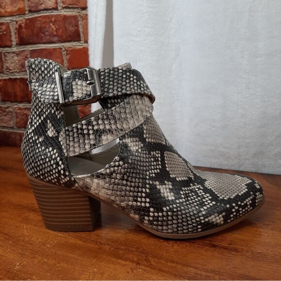 Fergalicious Snaleskin Booties - Picture 4 of 11